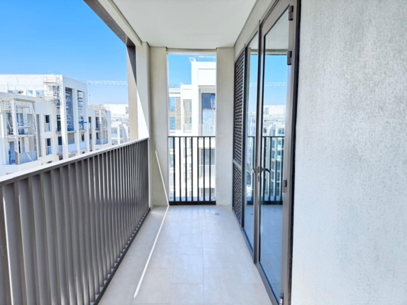 ÉTAGE ÉLEVÉ | NEUF | VUE SUR LA COMMUNAUTÉ Appartement Dubai 14 - Dubai Immobilier 94367 WhatsApp Image 2025 04 11 at 9.43.32 AM 4 - Immobilier Dubai