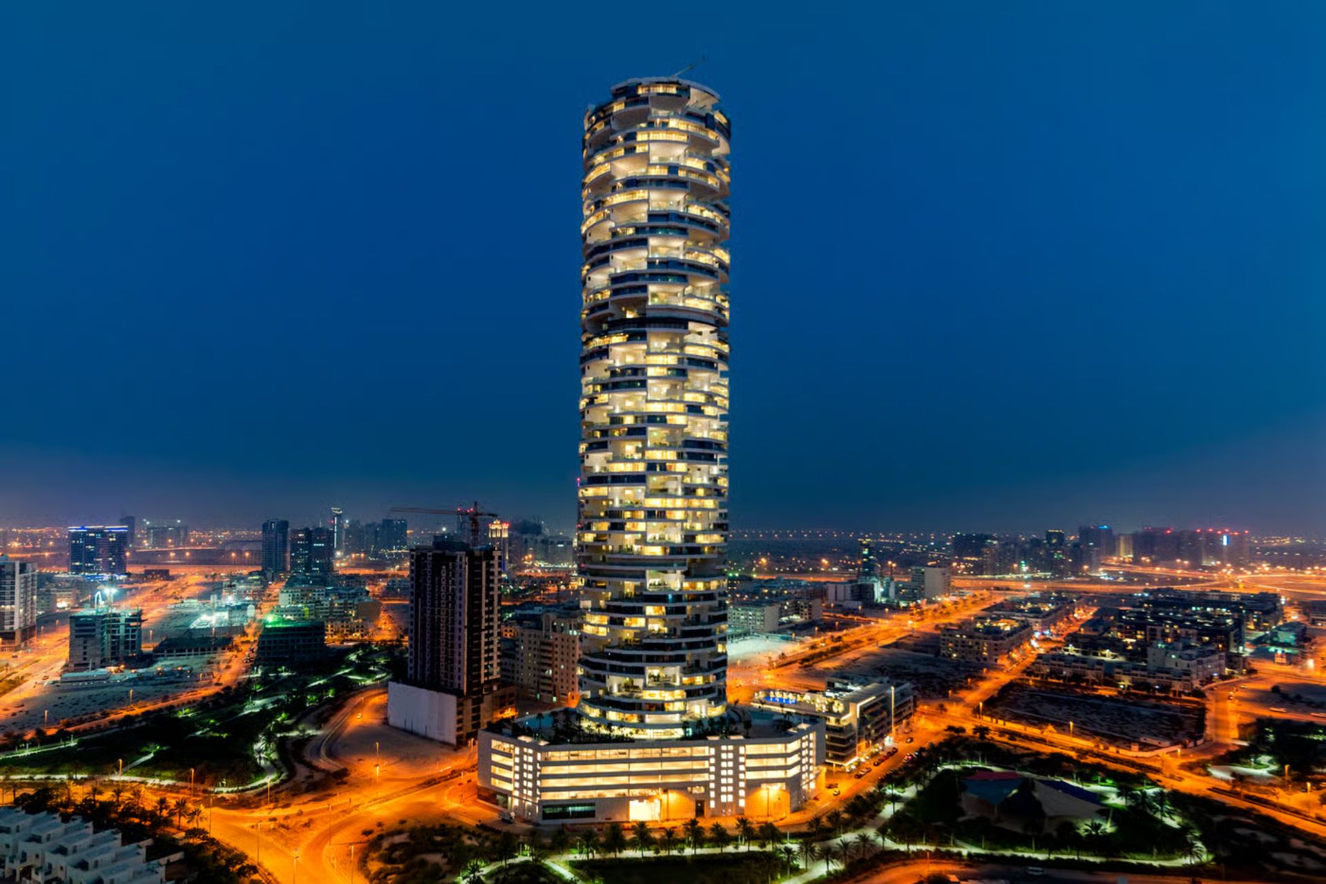 jumeirah village circle FIVE