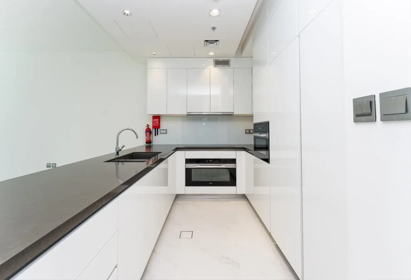 94833-14200763-9c7b4o