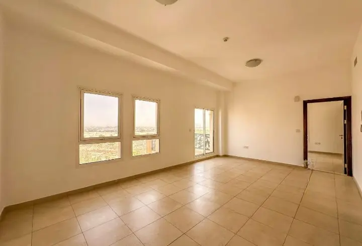 UNITÉ LUMINEUSE AVEC BALCON | REMRAAM | VUE COMMUNAUTAIRE – Appartement Dubai (2/10)