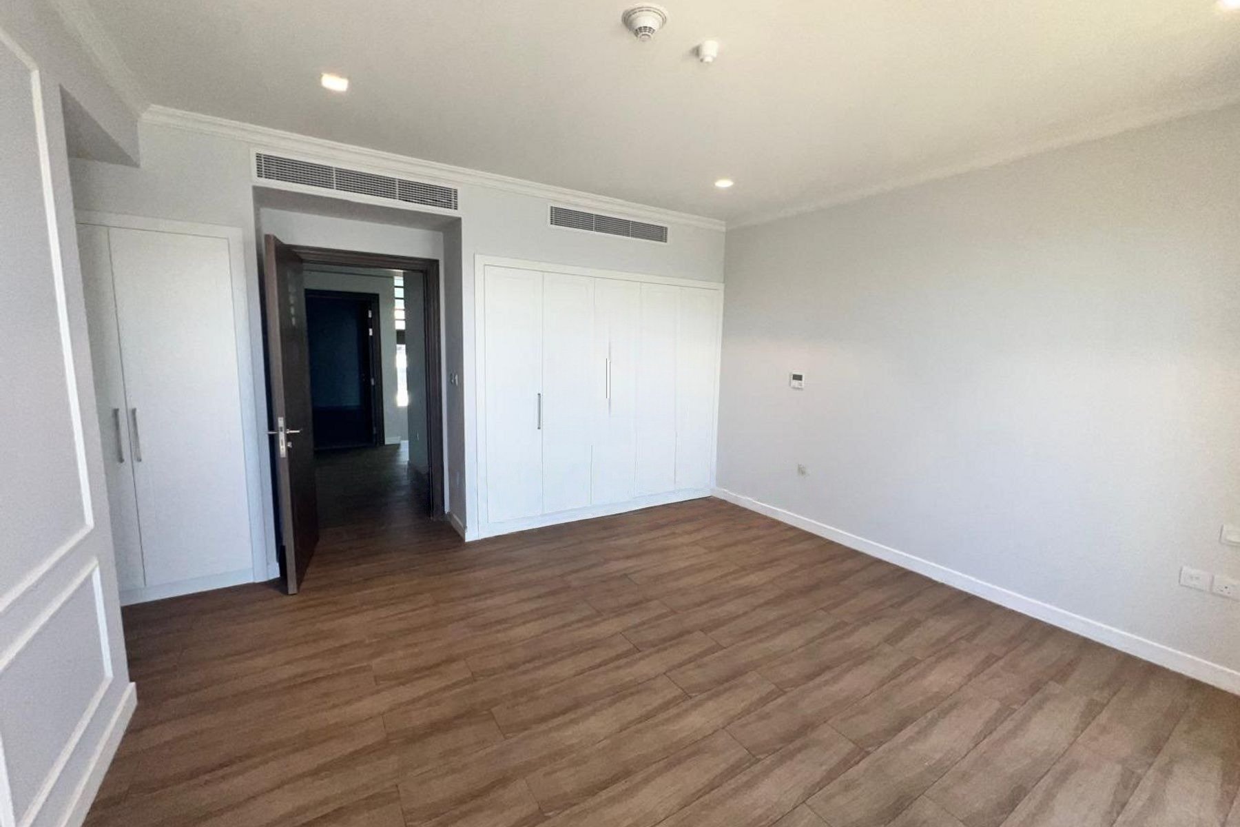 97397-kwaU9SwnRQI2o7Ec6qJmmeG4apn6mcjLL5YSIc6r_X-Design