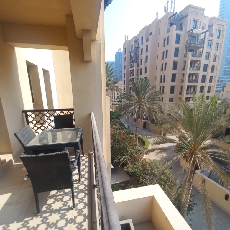 RÉCEMMENT RÉNOVÉ | SANS FRAIS DE CLIMATISATION | À DEUX PAS DU DUBAI MALL Appartement Dubai 7 - Dubai Immobilier 102303 WhatsApp Image 2025 09 23 at 15.45.33 - Immobilier Dubai