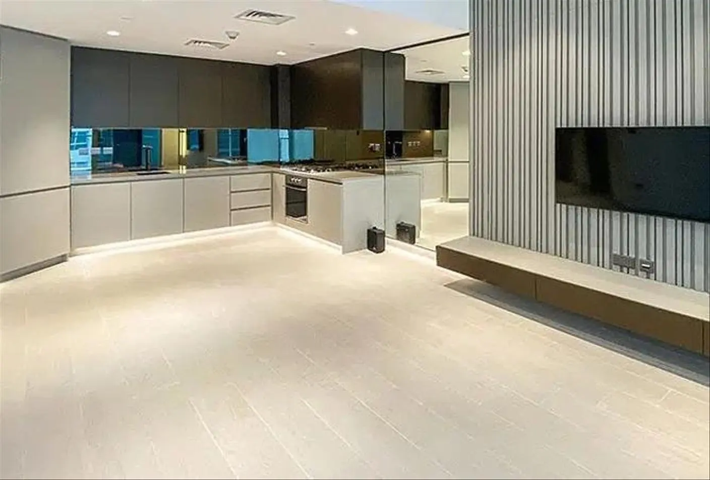 STUDIO ÉTAGE INTERMÉDIAIRE | MEILLEUR PRIX | CÔTÉ CREEK/LAGON – Appartement dubai (2/8)