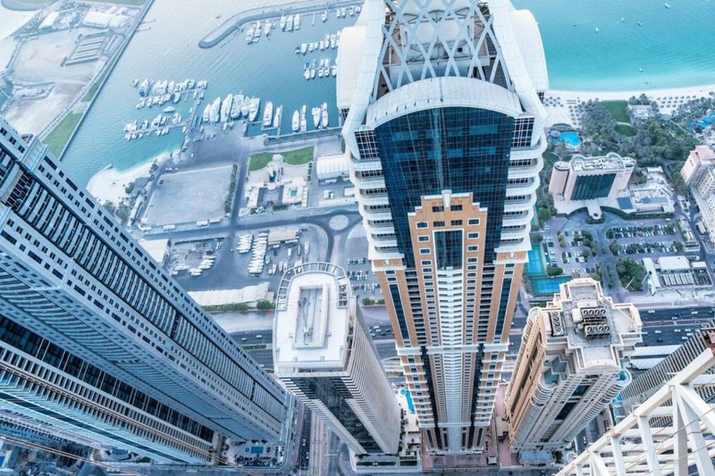 Les Bâtiments les Plus Hauts de Dubaï : Un Panorama des Gratte-Ciel Iconiques 3 - Dubai Immobilier Les Bâtiments les Plus Hauts de Dubaï: marina 101
