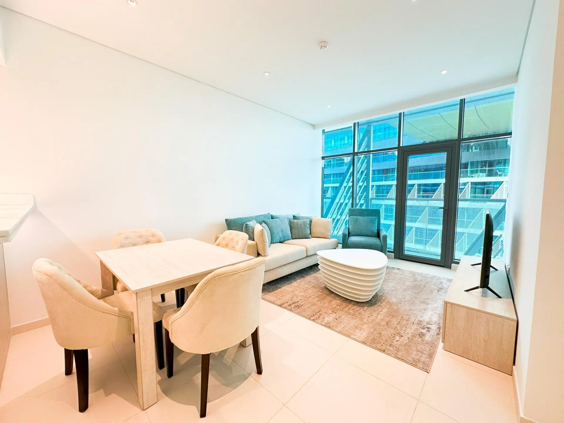 VUE SUR LA MER & ACCÈS À LA PLAGE | 2 CHAMBRES MEUBLÉES | BAR OUVERT SUR LE TOIT – Appartement Dubai (6/18)