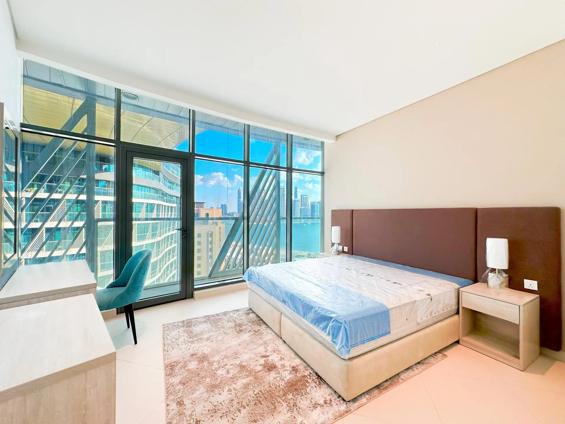 VUE SUR LA MER & ACCÈS À LA PLAGE | 2 CHAMBRES MEUBLÉES | BAR OUVERT SUR LE TOIT – Appartement Dubai (5/18)