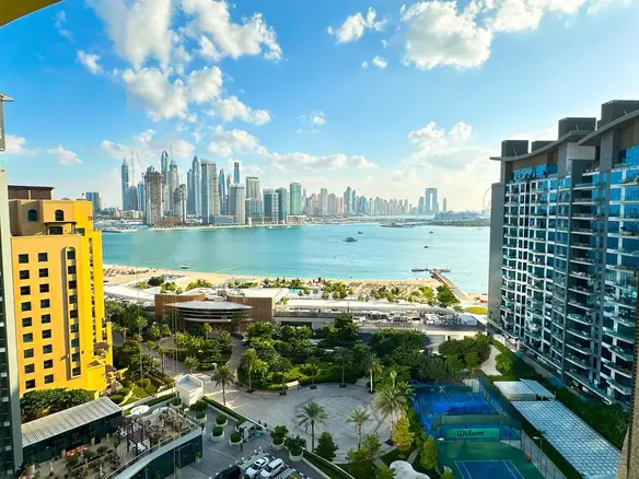 VUE SUR LA MER & ACCÈS À LA PLAGE | 2 CHAMBRES MEUBLÉES | BAR OUVERT SUR LE TOIT – Appartement Dubai (1/18)