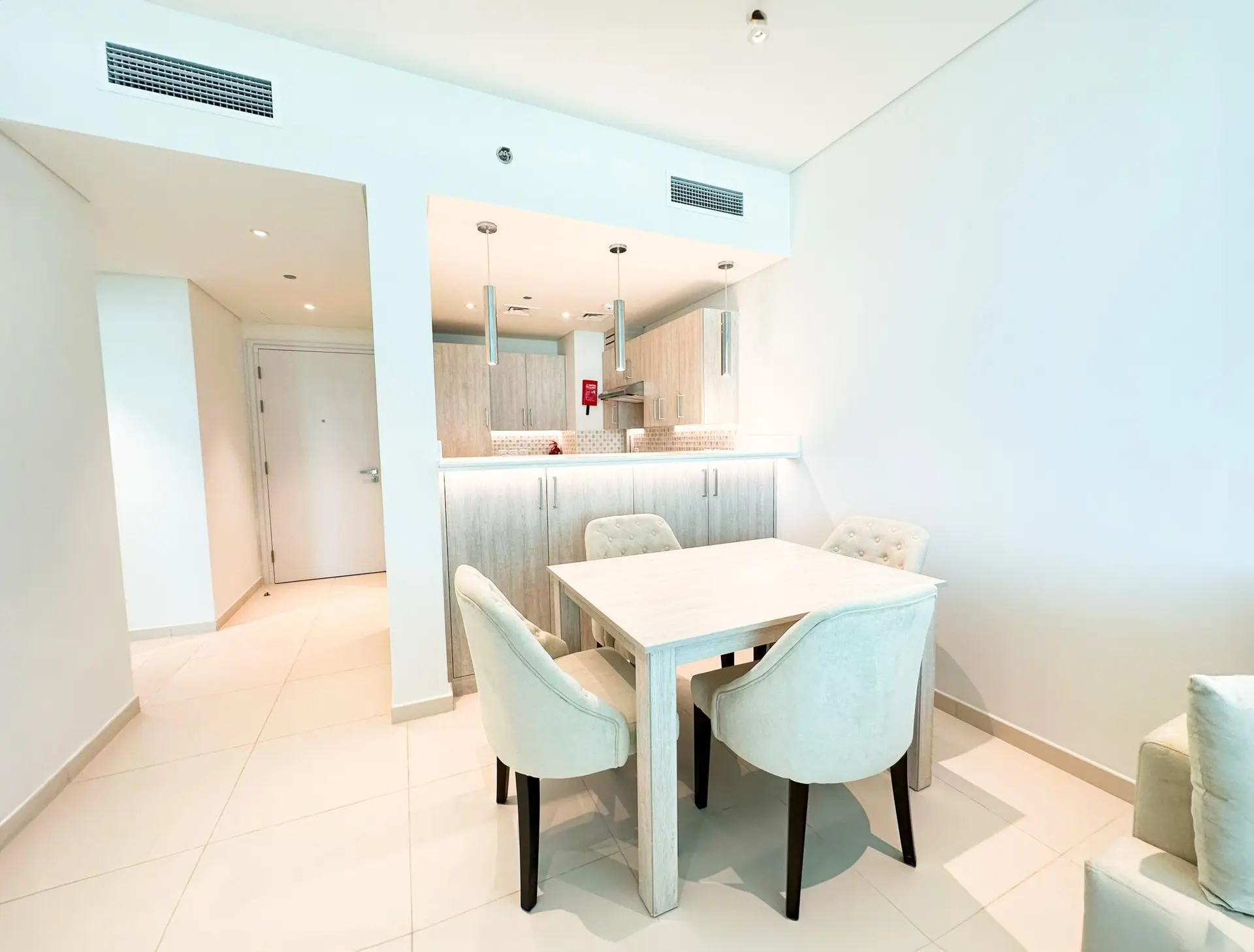 VUE SUR LA MER & ACCÈS À LA PLAGE | 2 CHAMBRES MEUBLÉES | BAR OUVERT SUR LE TOIT – Appartement Dubai (3/18)