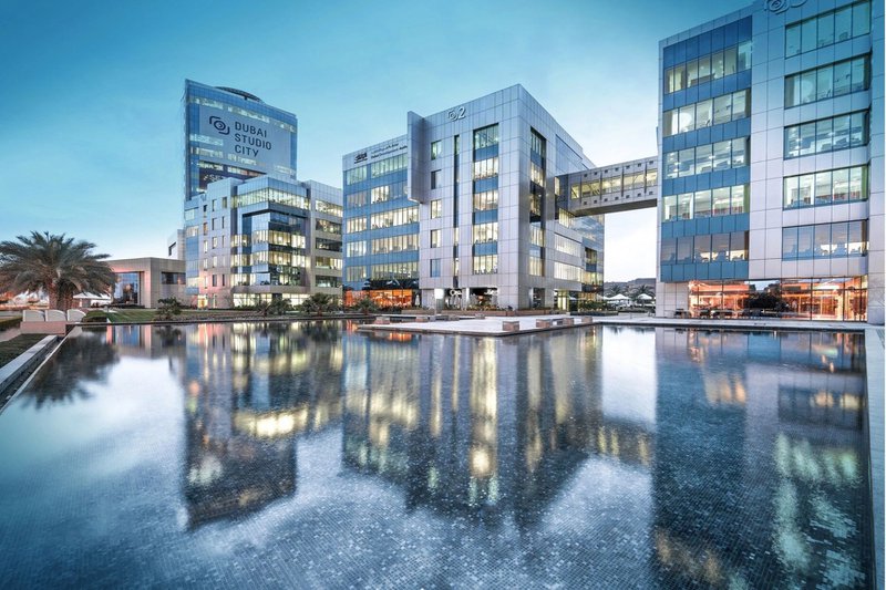 Découvrez Dubai Studio City : Le Hub Créatif et Média de la Région 2 - Dubai Immobilier dubai studio city