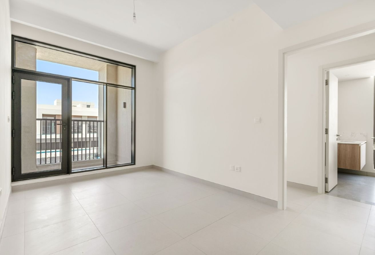 117011-e1eb9eb7-7180-4bd8-bf5b-50c690ead3cf_original-25