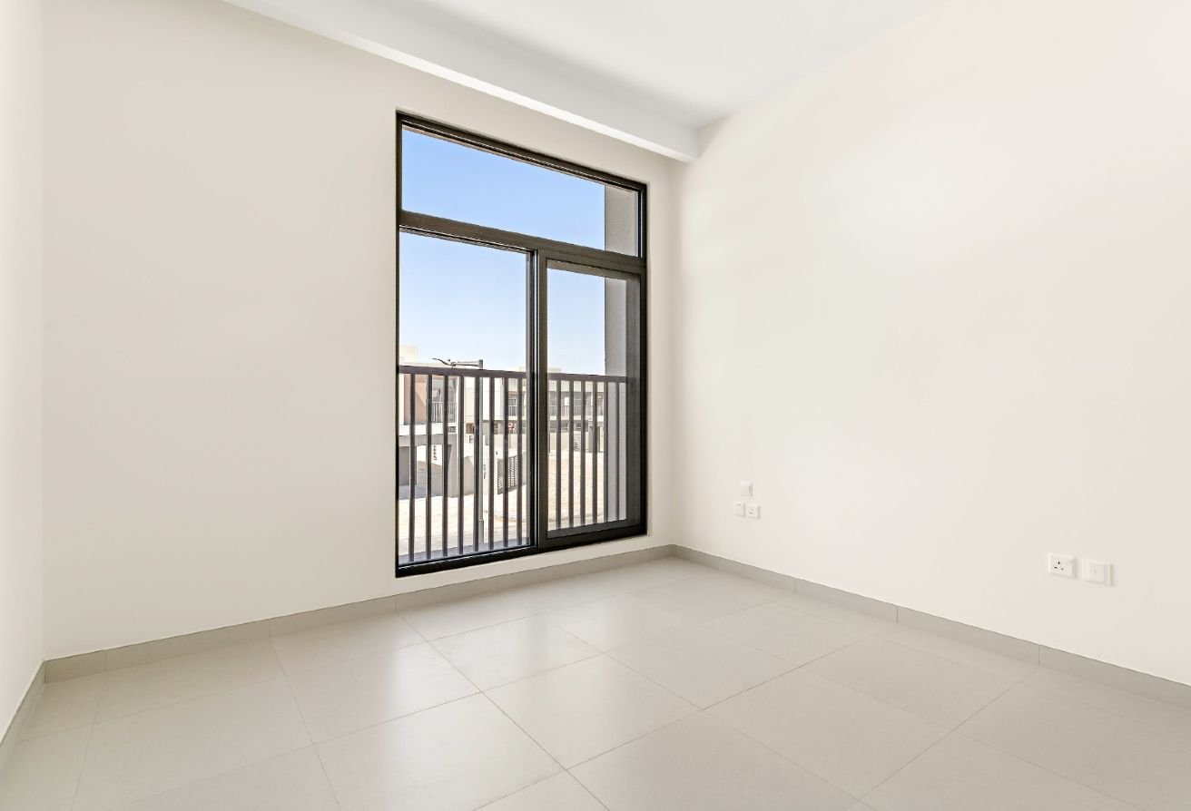 117014-e1eb9eb7-7180-4bd8-bf5b-50c690ead3cf_original-22