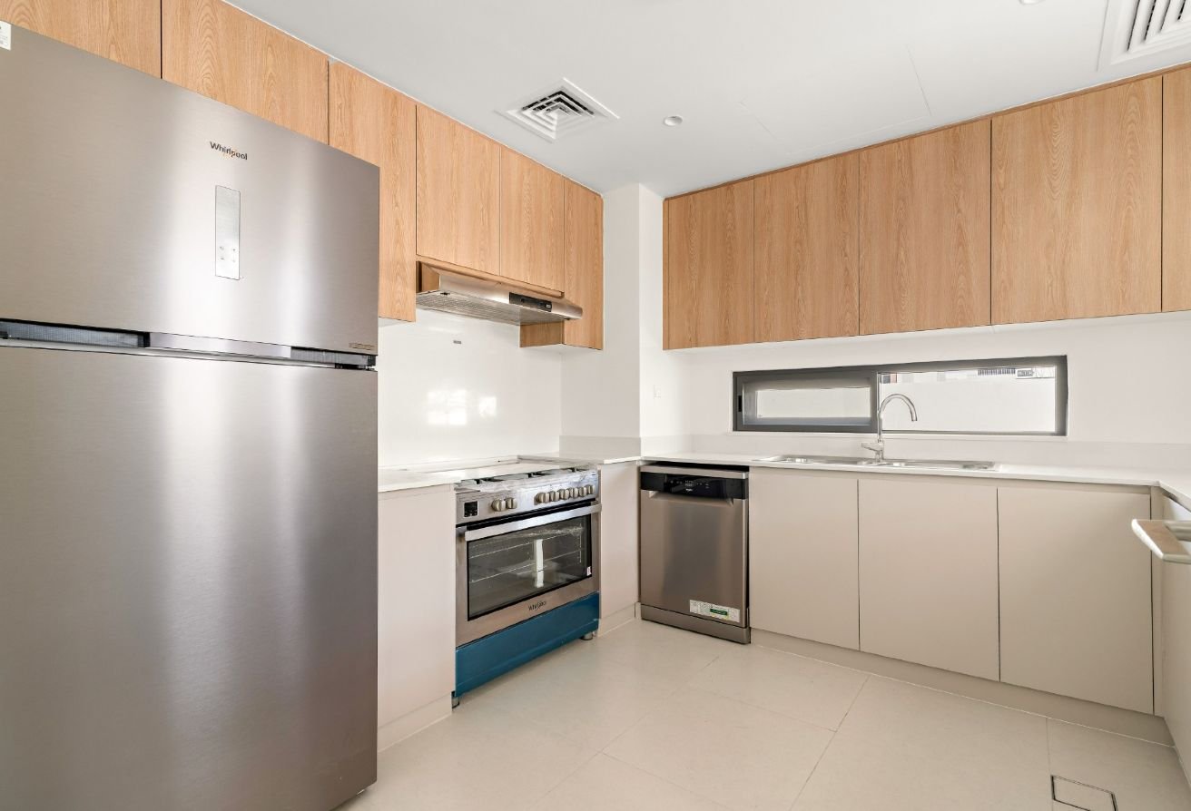 117022-e1eb9eb7-7180-4bd8-bf5b-50c690ead3cf_original-14