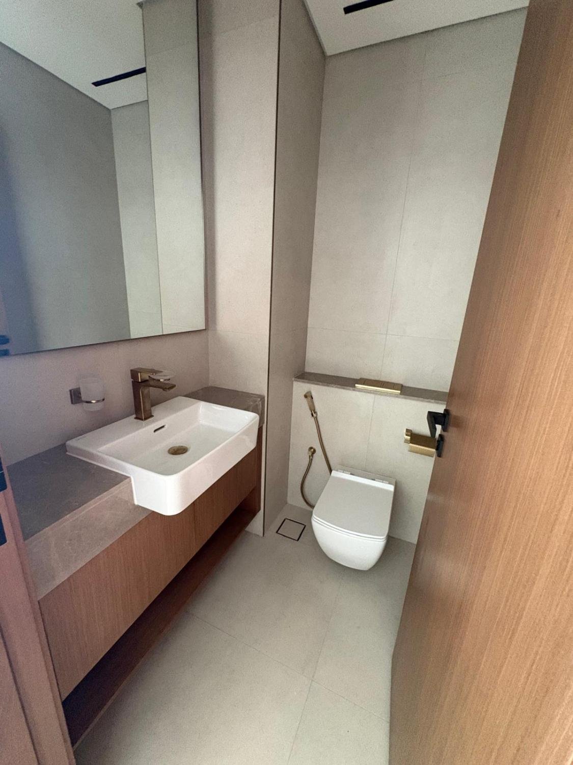 120519-WhatsApp-Image-2025-09-15-at-16.17.35