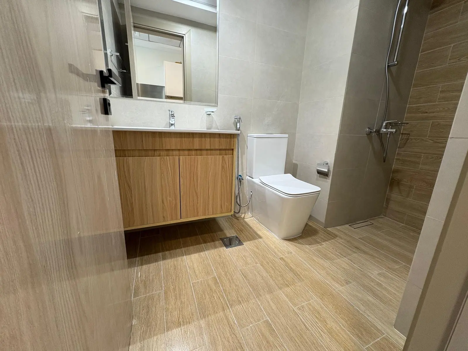 ENTIÈREMENT MEUBLÉ | OFFRE INVESTISSEUR | STUDIO SPACIEUX – Appartement Dubai (8/9)