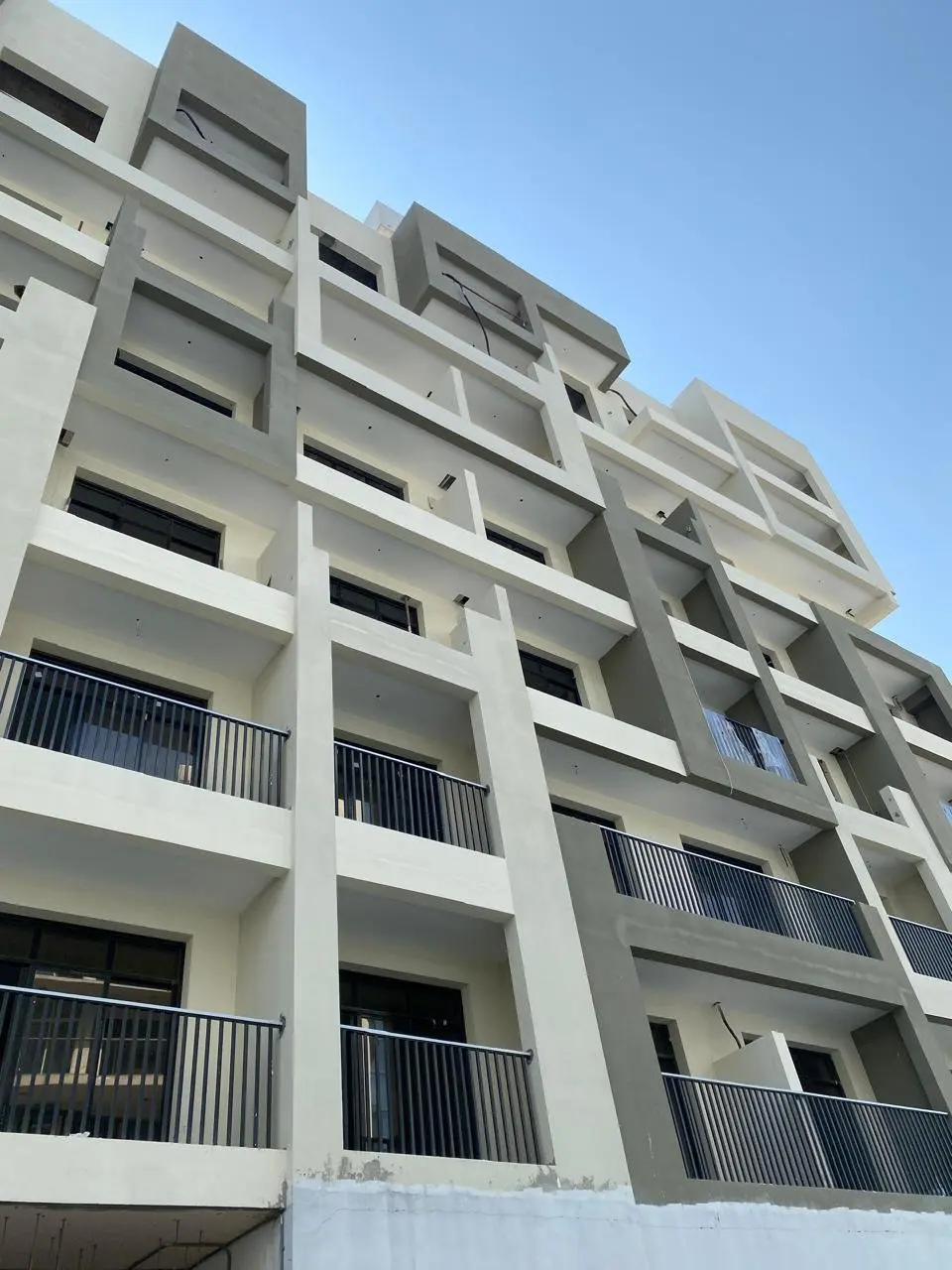 OFFRE INVESTISSEUR | BON RENDEMENT | REMISE PROCHAINE – Appartement Dubai (1/7)