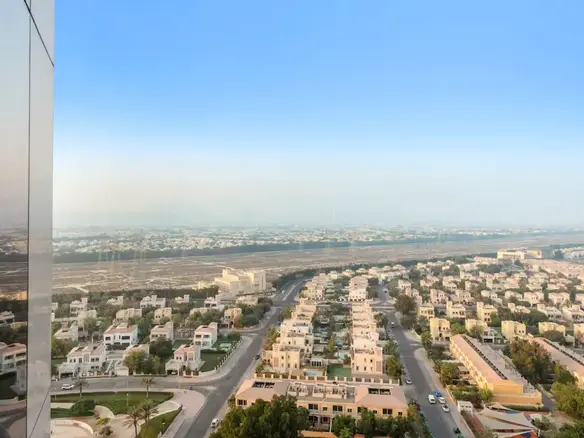PRIX INFÉRIEUR AU MARCHÉ | AGENCEMENT SPACIEUX | VUE SUR LA SKYLINE – Appartement Dubai (1/25)