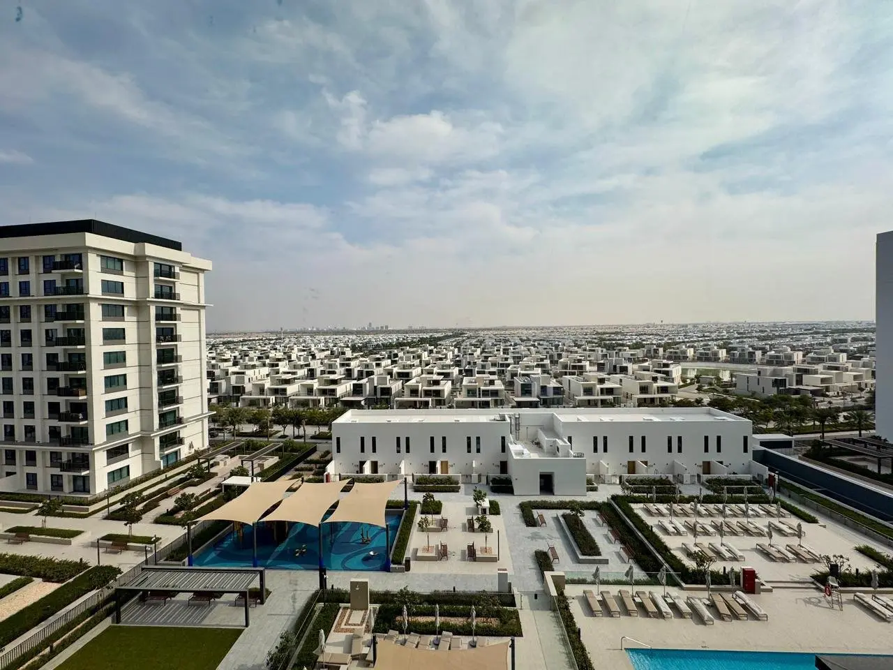 124461-WhatsApp-Image-2026-03-18-at-12.15.57-PM NEUF | AGENCEMENT MODERNE | VUE VILLA – Appartement Dubai (17/20)