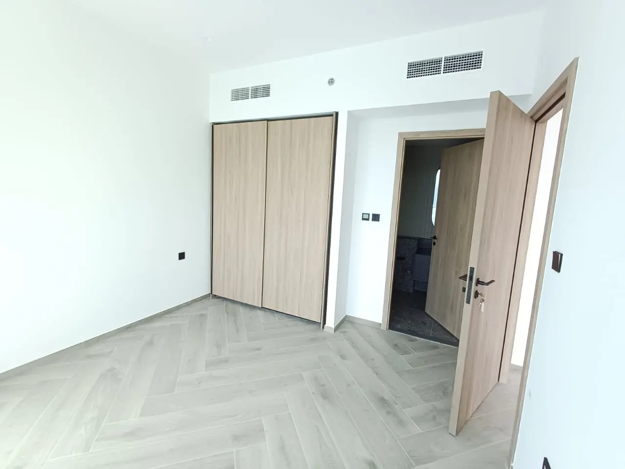 VUE COMPLÈTE SUR LE CANAL | APPARTEMENT D’ANGLE | SUITES 2 CHAMBRES – Appartement Business Bay (10/18)