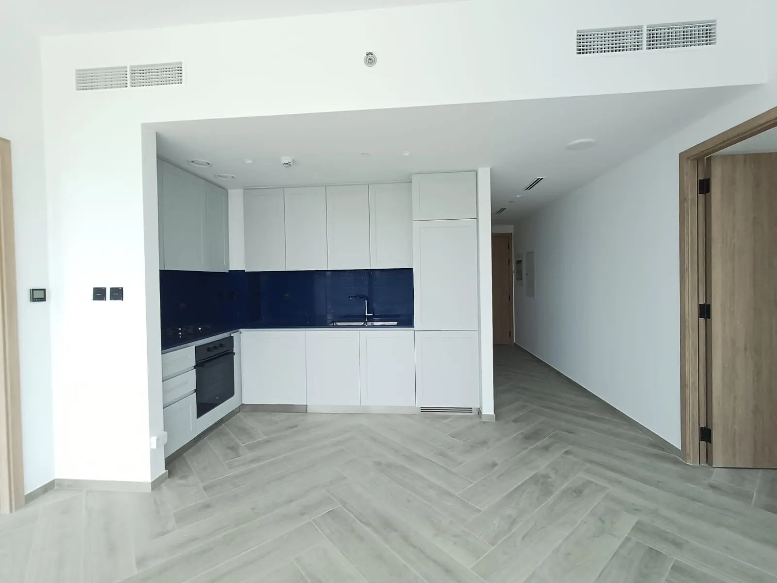 VUE COMPLÈTE SUR LE CANAL | APPARTEMENT D’ANGLE | SUITES 2 CHAMBRES – Appartement Business Bay (6/18)