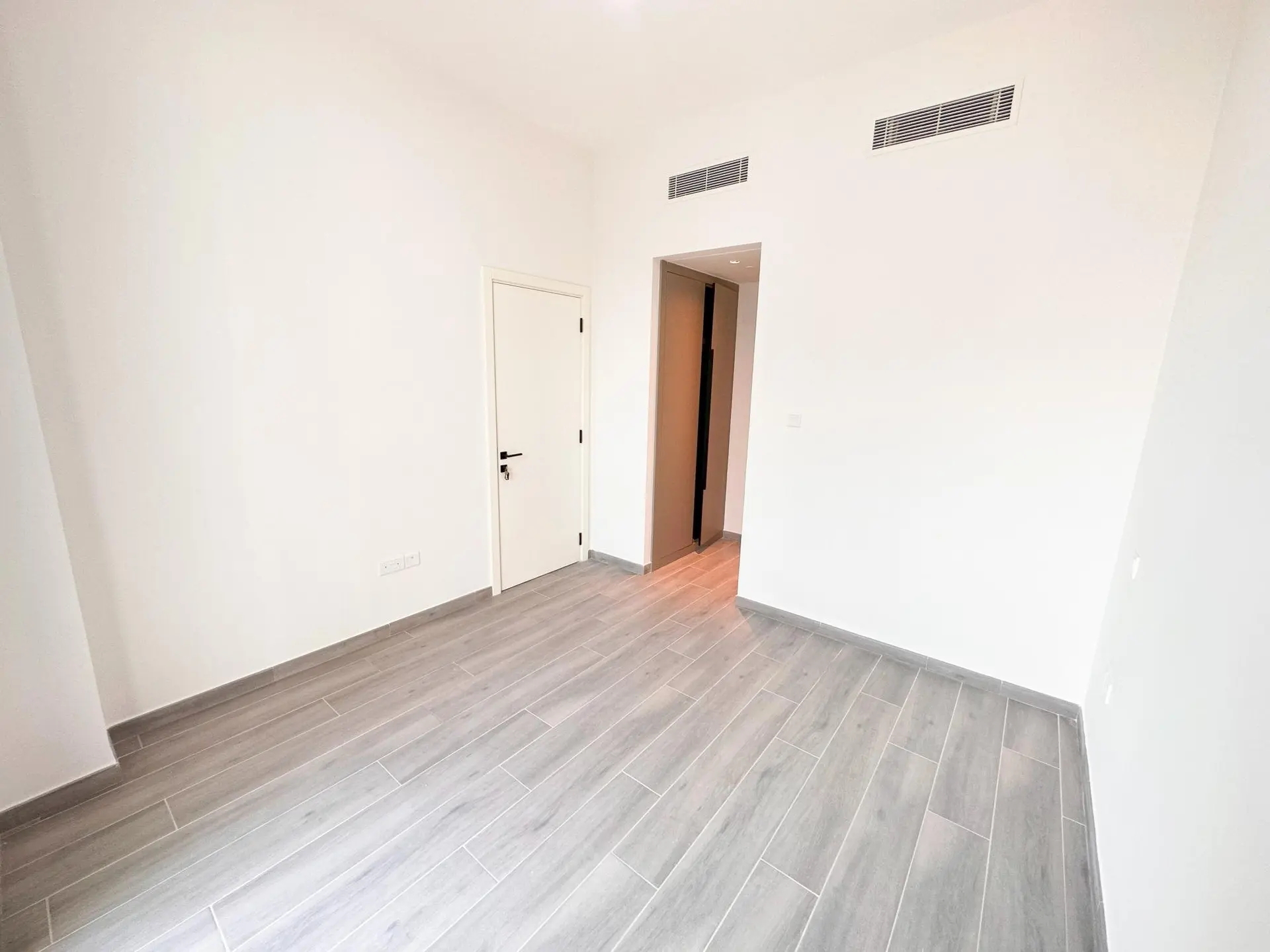 EXCLUSIF | BON PRIX | 1 CHAMBRE | ÉTAGE ÉLEVÉ | VUE PISCINE – Appartement Dubai (3/18)