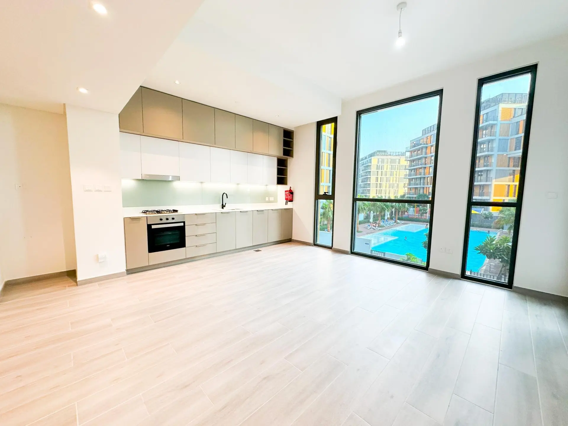 EXCLUSIF | FACE À LA PISCINE + PARC | ÉTAGE ÉLEVÉ | VUE PISCINE – Appartement Dubai (3/13)