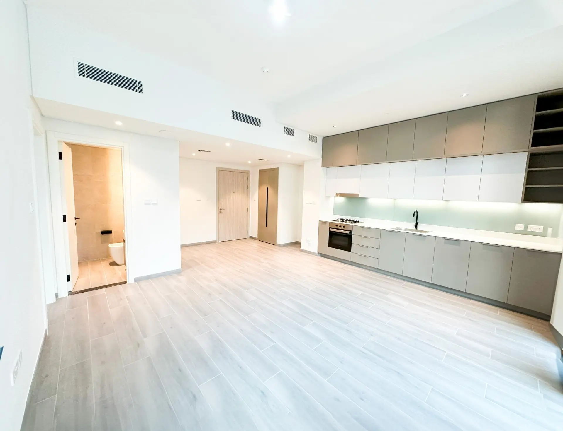EXCLUSIF | FACE À LA PISCINE + PARC | ÉTAGE ÉLEVÉ | VUE PISCINE – Appartement Dubai (4/13)