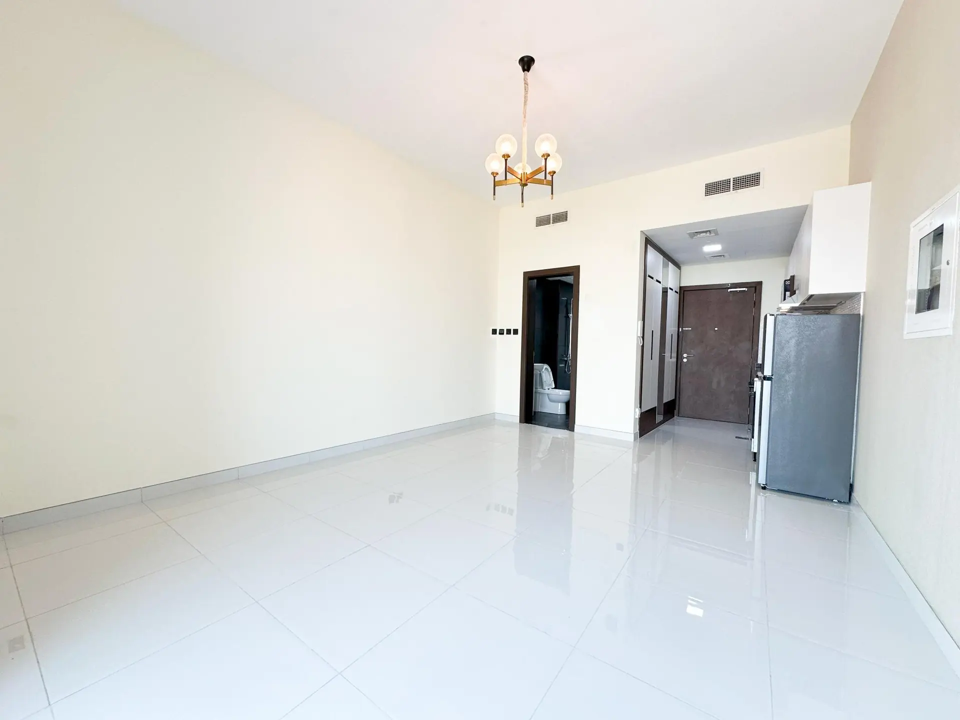 128774-IMG_3156 EXCLUSIF | STUDIO BIEN PRIX | VUE PISCINE | BON RENDEMENT – Appartement Dubai (3/10)