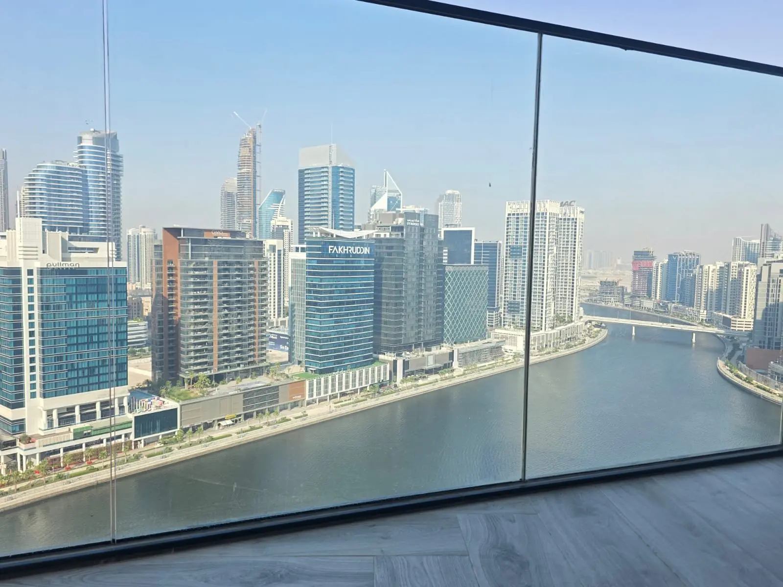 129805-WhatsApp-Image-2026-05-15-at-4.35.25-PM NEUF | VUE BURJ KHALIFA + CANAL | DESIGN MODERNE – Appartement Dubai (13/13)
