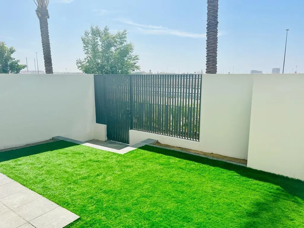 À proximité du club-house - Libre – Pavillon Dubai (12/13)