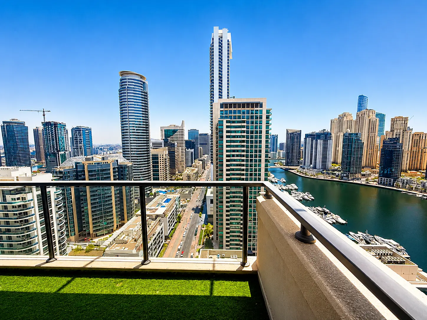 3 MOIS GRATUITS | DÉBARRAS + BUANDERIE | ÉTAGE ÉLEVÉ | VUE MARINA – Appartement Dubai (18/19)