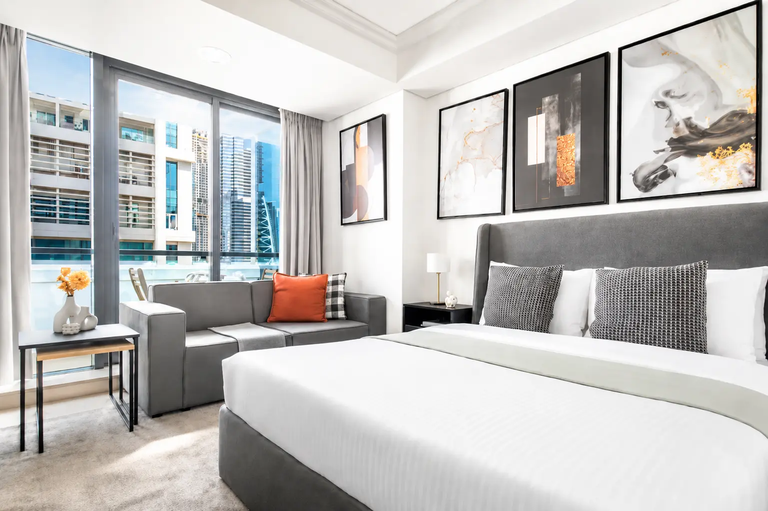 INTERNET GRATUIT PENDANT 1 AN | RÉNOVÉ | VUE SUR LE LAC – Appartement Dubai (3/15)