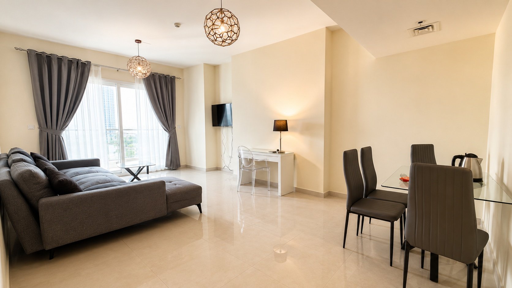 VUES SUR LA SKYLINE | ÉTAGE ÉLEVÉ | 1 CHAMBRE ENTIÈREMENT MEUBLÉE Appartement