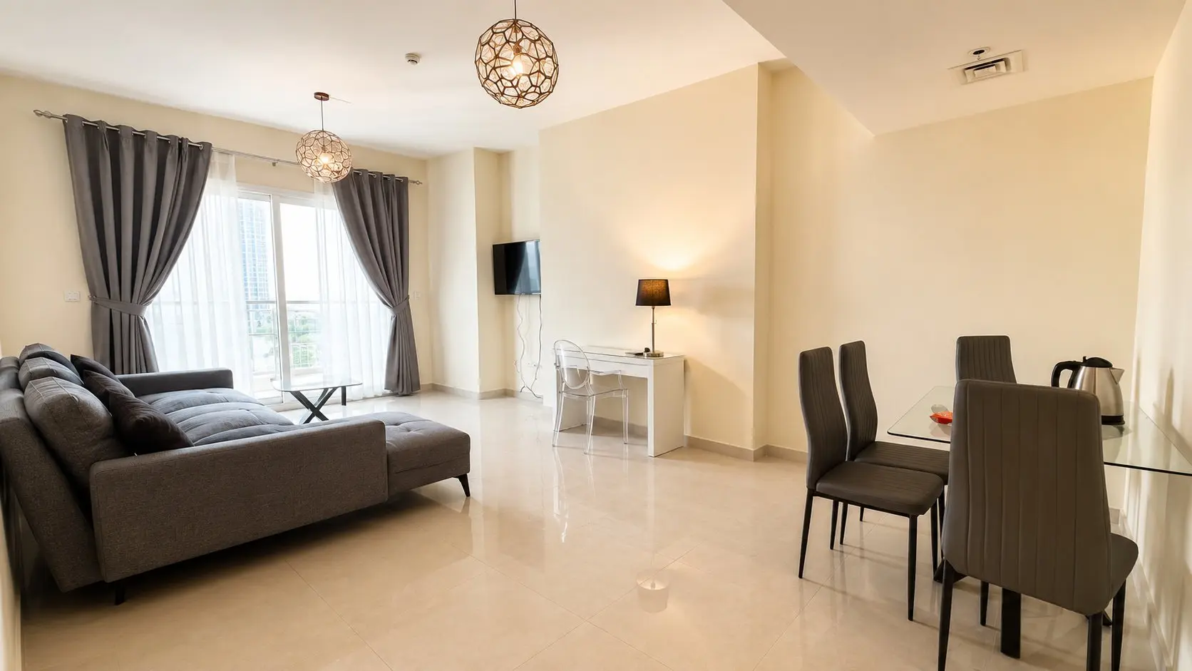 VUES SUR LA SKYLINE | ÉTAGE ÉLEVÉ | 1 CHAMBRE ENTIÈREMENT MEUBLÉE – Appartement Dubai (3/13)