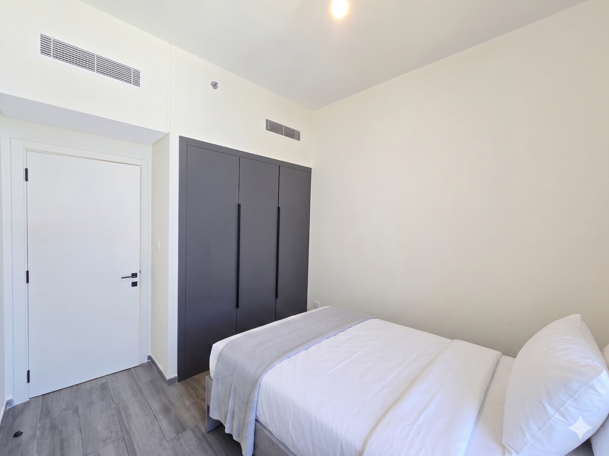 SPACIEUX SÉJOUR | VUE PARC | ESPACE DE RANGEMENT Appartement Midtown