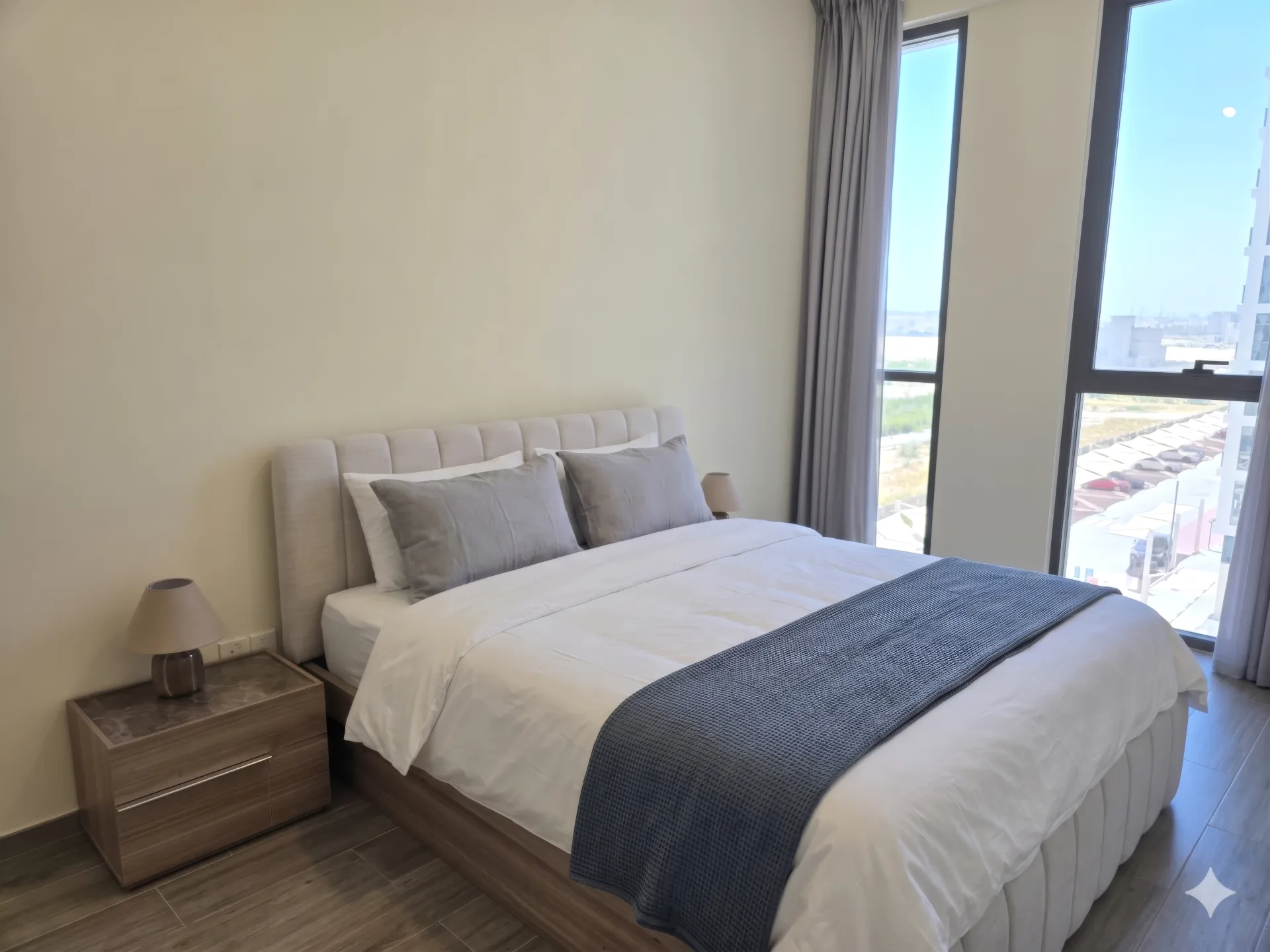 SPACIEUX SÉJOUR | VUE PARC | ESPACE DE RANGEMENT – Appartement Dubai (2/8)