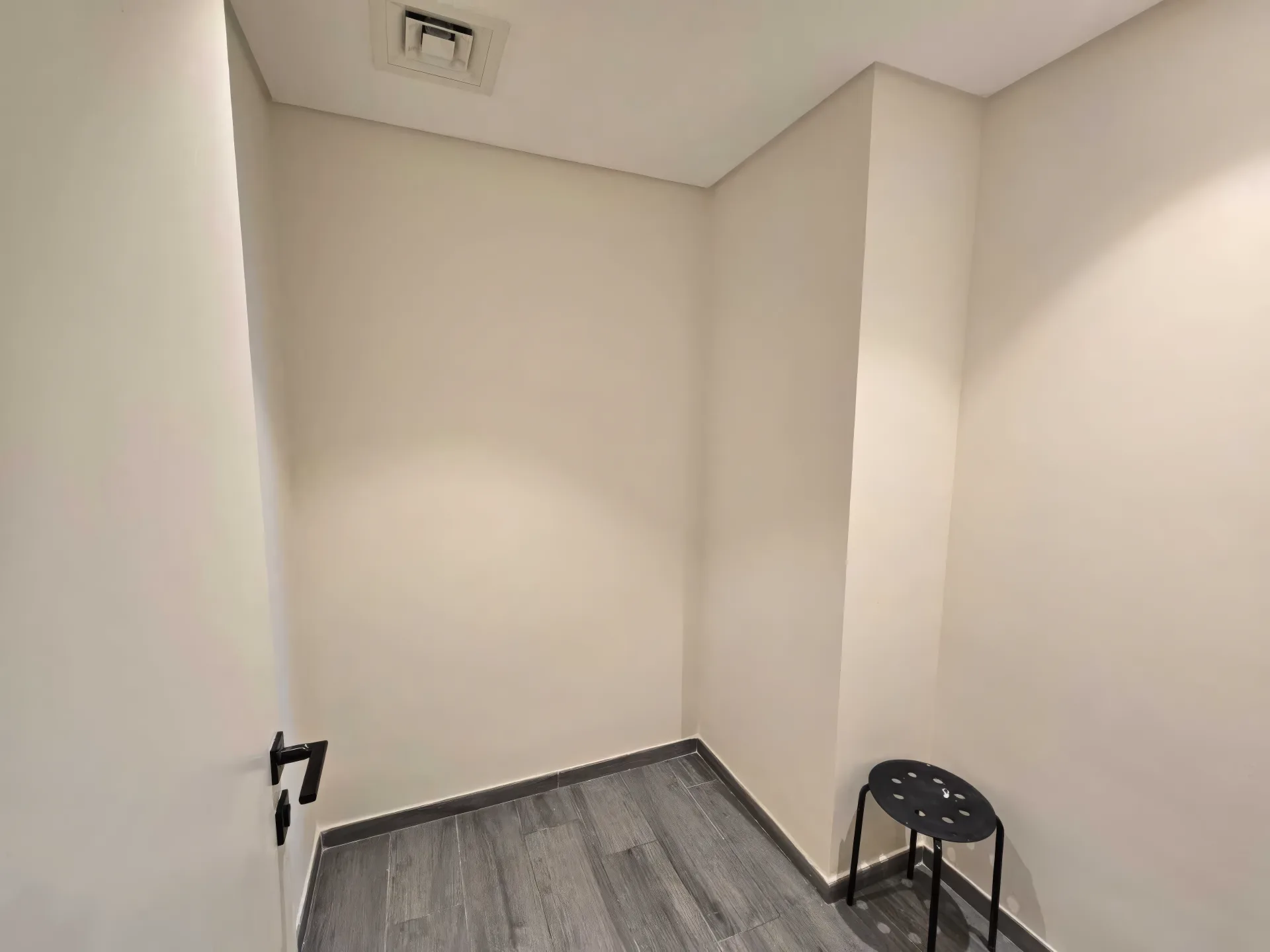 SPACIEUX SÉJOUR | VUE PARC | ESPACE DE RANGEMENT – Appartement Dubai (7/8)