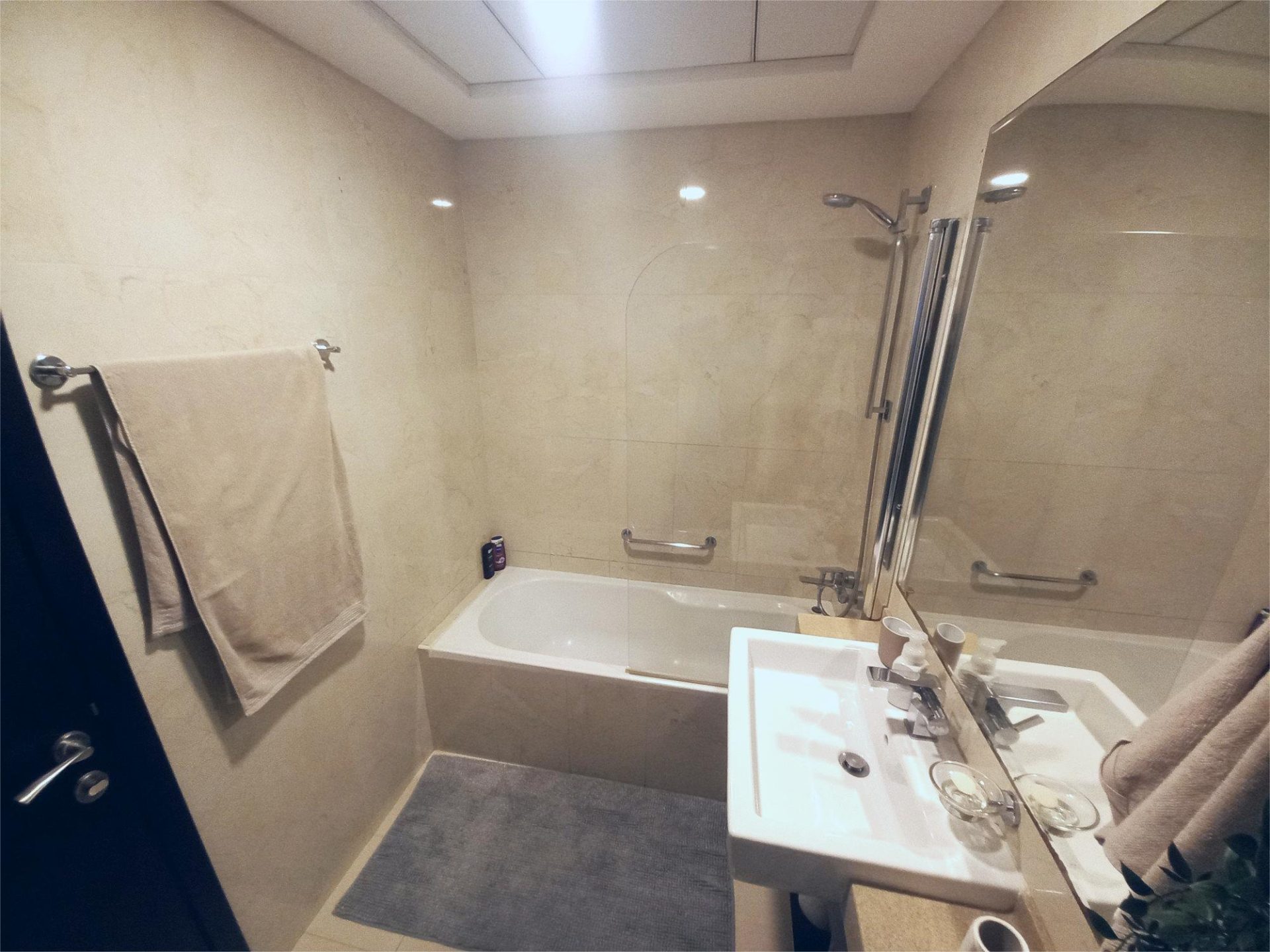 122201-61878-20240601-102339 SEMI-MEUBLÉ | BIEN ENTRETENU | EMPLACEMENT PREMIUM Appartement