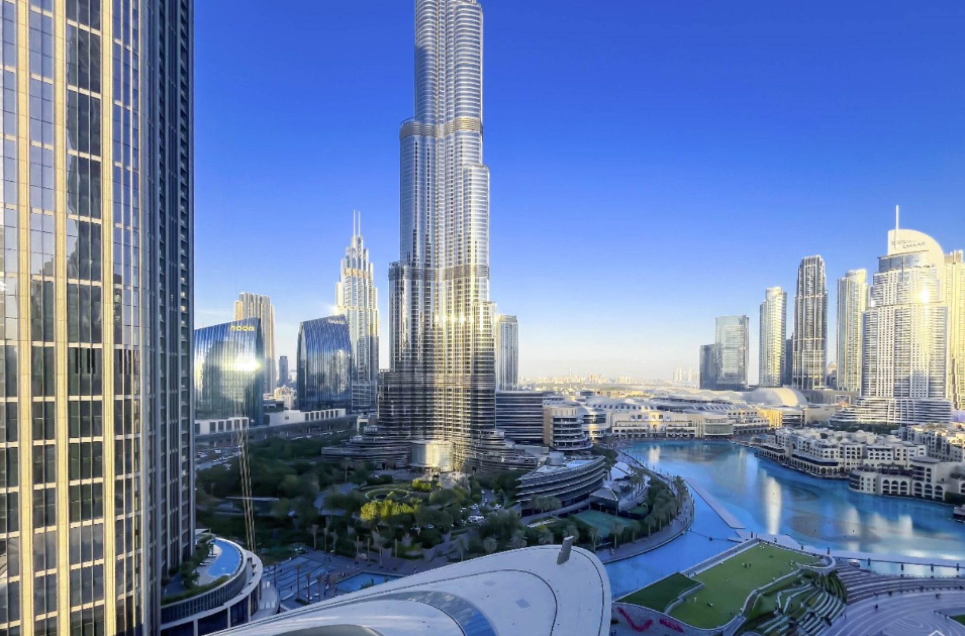 134378-30 VUE SUR LA SKYLINE | APPARTEMENT 3 CHAMBRES ENTIÈREMENT MEUBLÉ | 1 MOIS GRATUIT Appartement