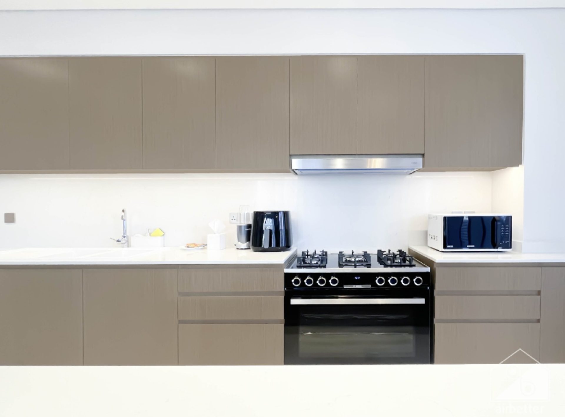 134399-9 VUE SUR LA SKYLINE | APPARTEMENT 3 CHAMBRES ENTIÈREMENT MEUBLÉ | 1 MOIS GRATUIT Appartement