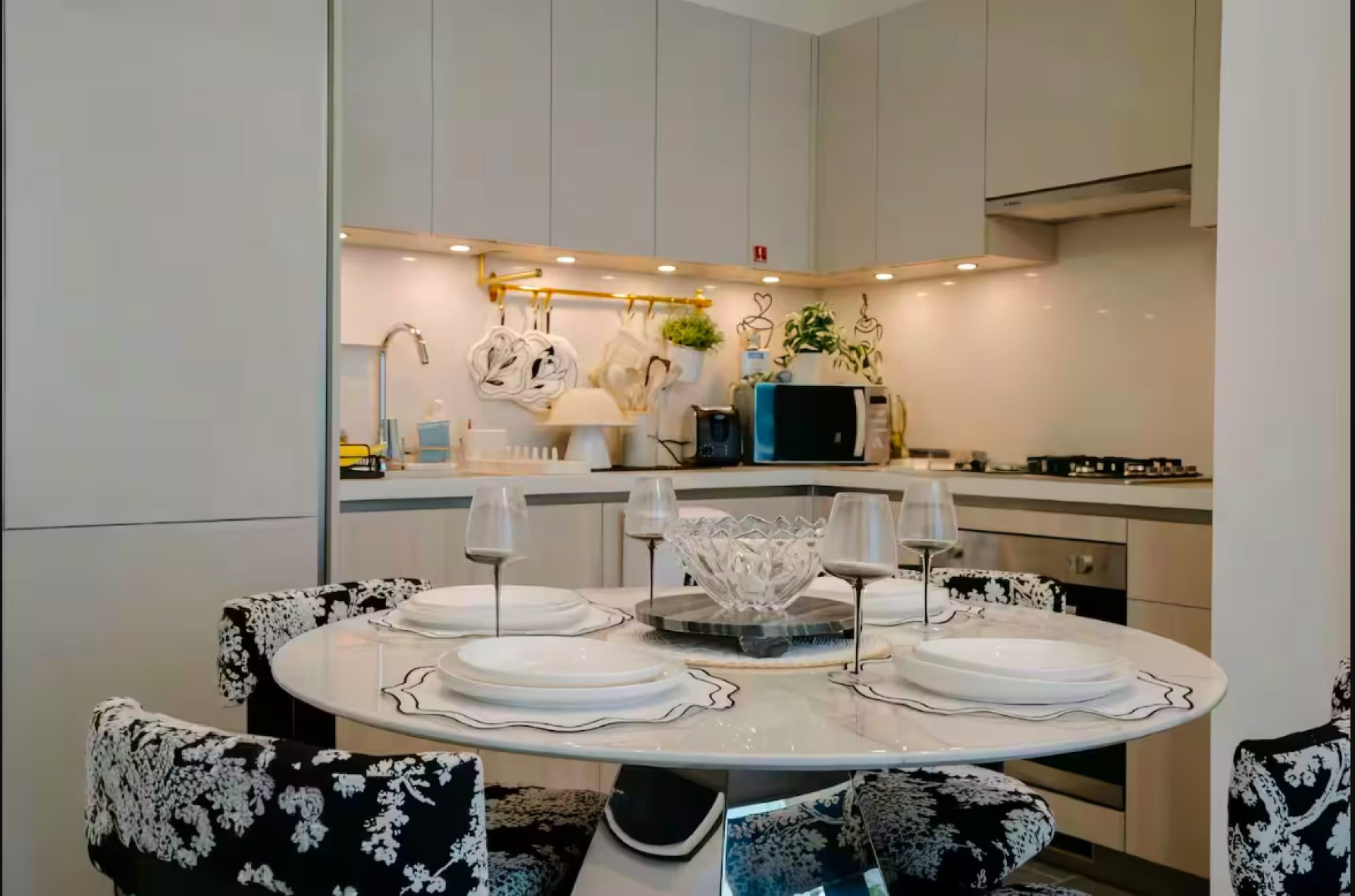 APPARTEMENT MODERNE 2 CHAMBRES | PAIEMENT FLEXIBLE | ENTIÈREMENT MEUBLÉ Appartement