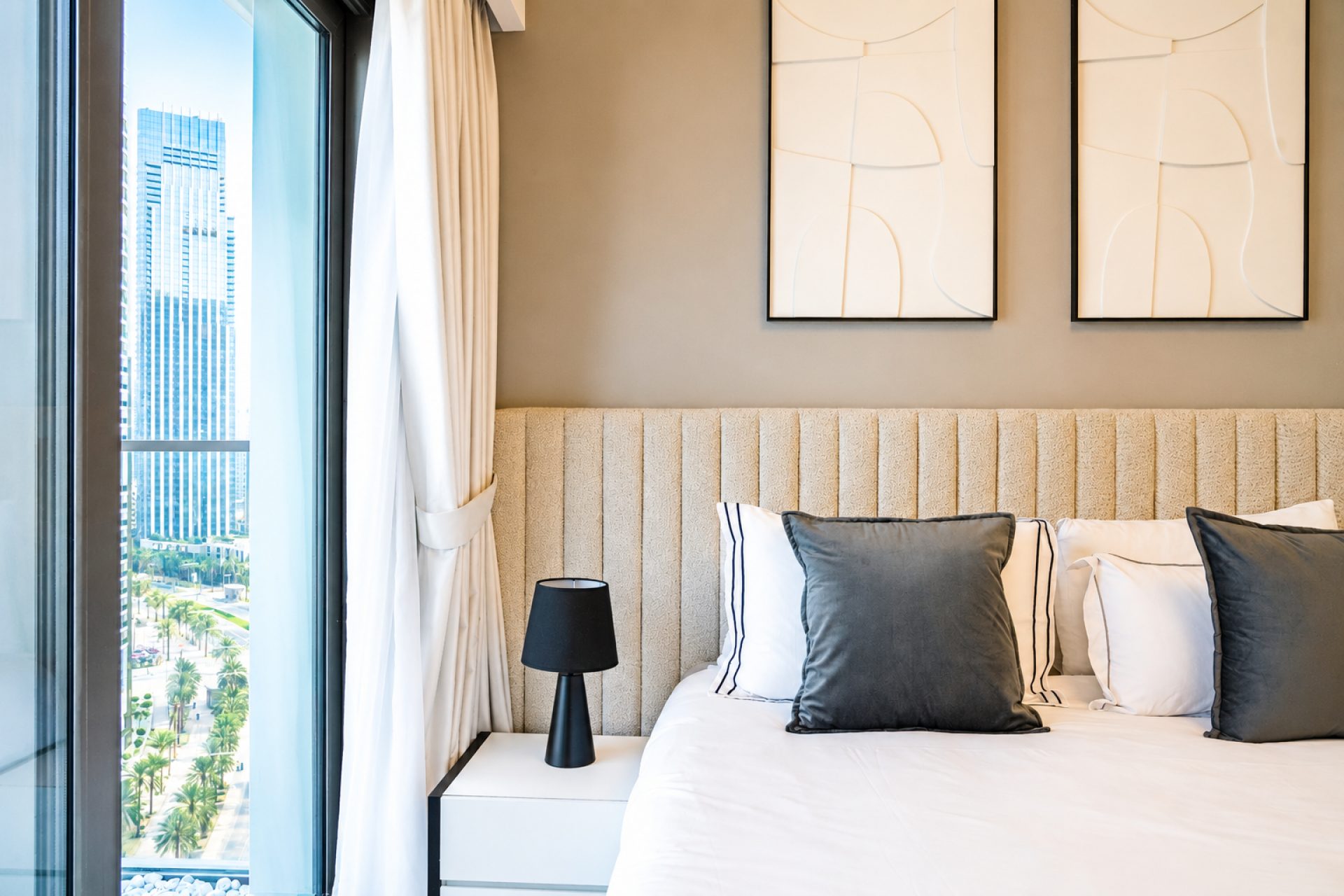 VUE PANORAMIQUE SUR LE BURJ | APPARTEMENT DE LUXE 3 CHAMBRES MEUBLÉ | CENTRE‑VILLE Appartement