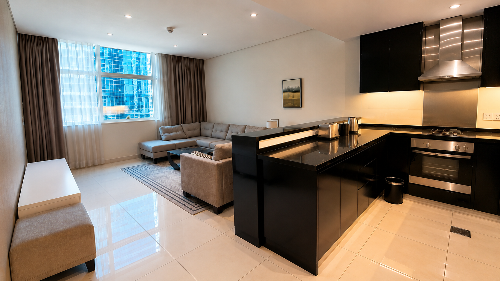 135520-Cosmopolitan-1- SPACIEUX | MEUBLÉ | EMPLACEMENT PREMIUM Appartement