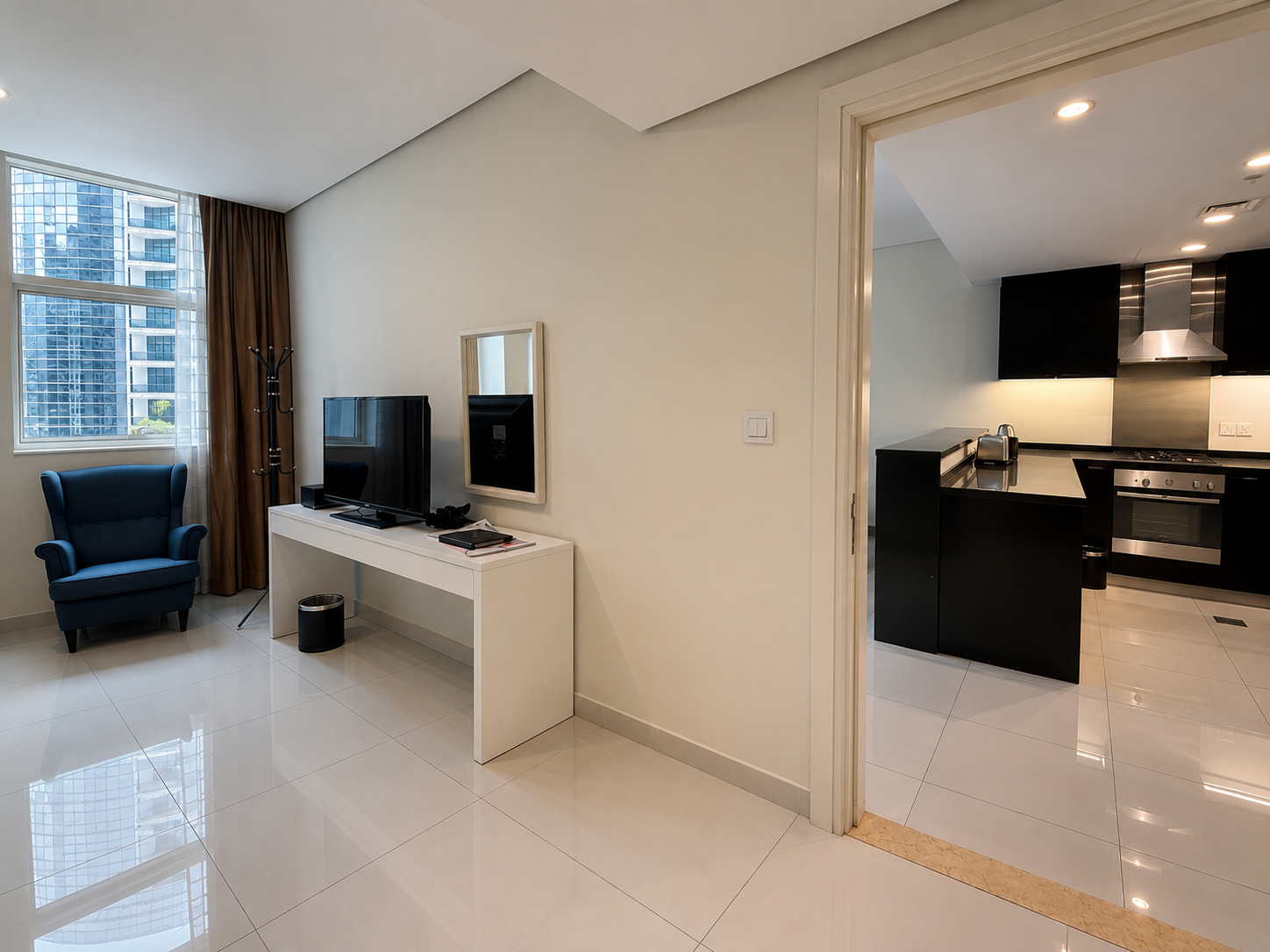 135525-Cosmopolitan-6- SPACIEUX | MEUBLÉ | EMPLACEMENT PREMIUM Appartement