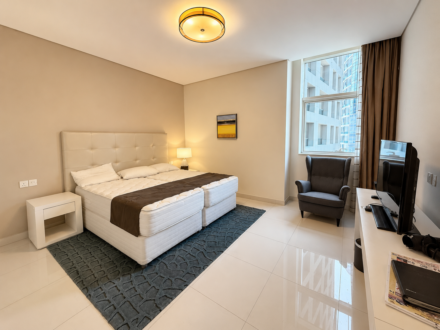 135526-Cosmopolitan-7- SPACIEUX | MEUBLÉ | EMPLACEMENT PREMIUM Appartement