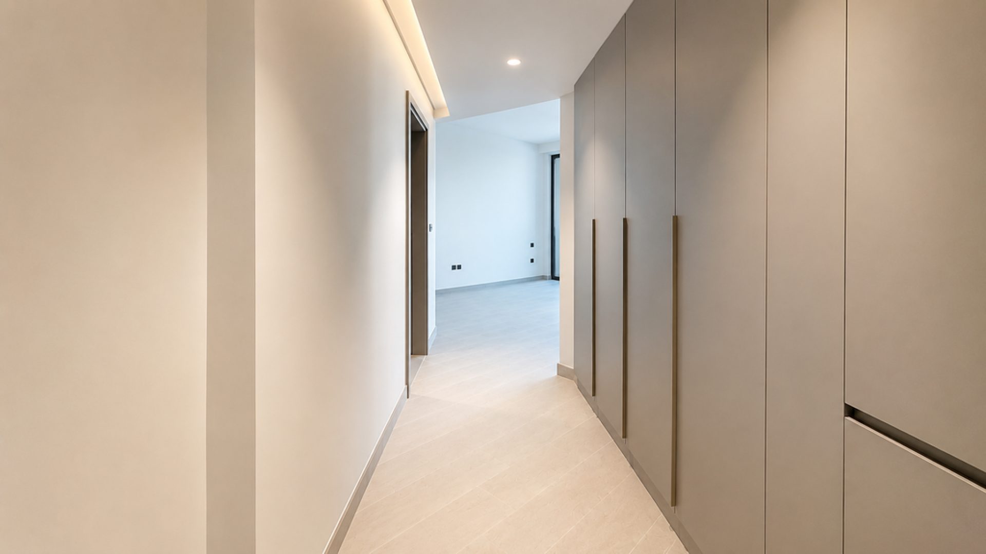 136421-regalia-studio-8 CREEK VIEWS | STUDIO MODERNE | EMPLACEMENT PREMIUM Appartement