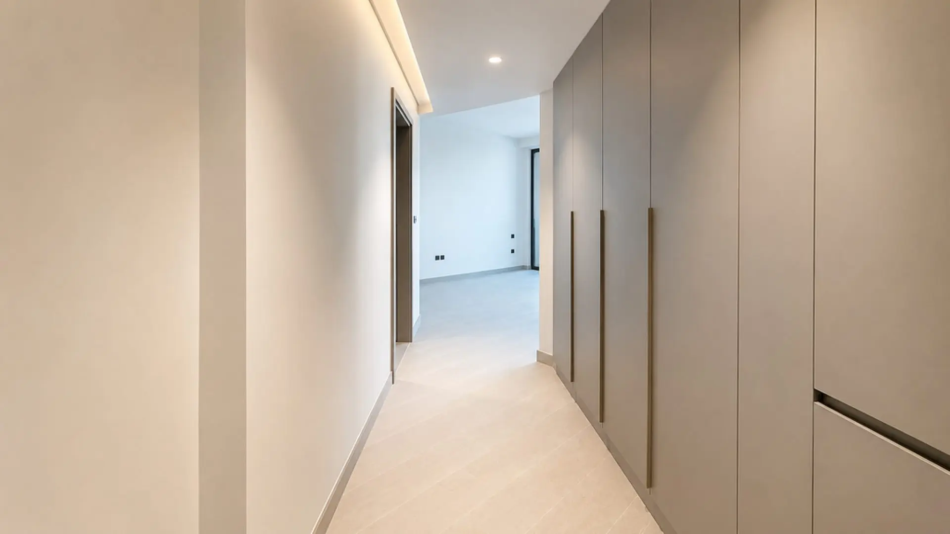 CREEK VIEWS | STUDIO MODERNE | EMPLACEMENT PREMIUM – Appartement Dubai (8/9)