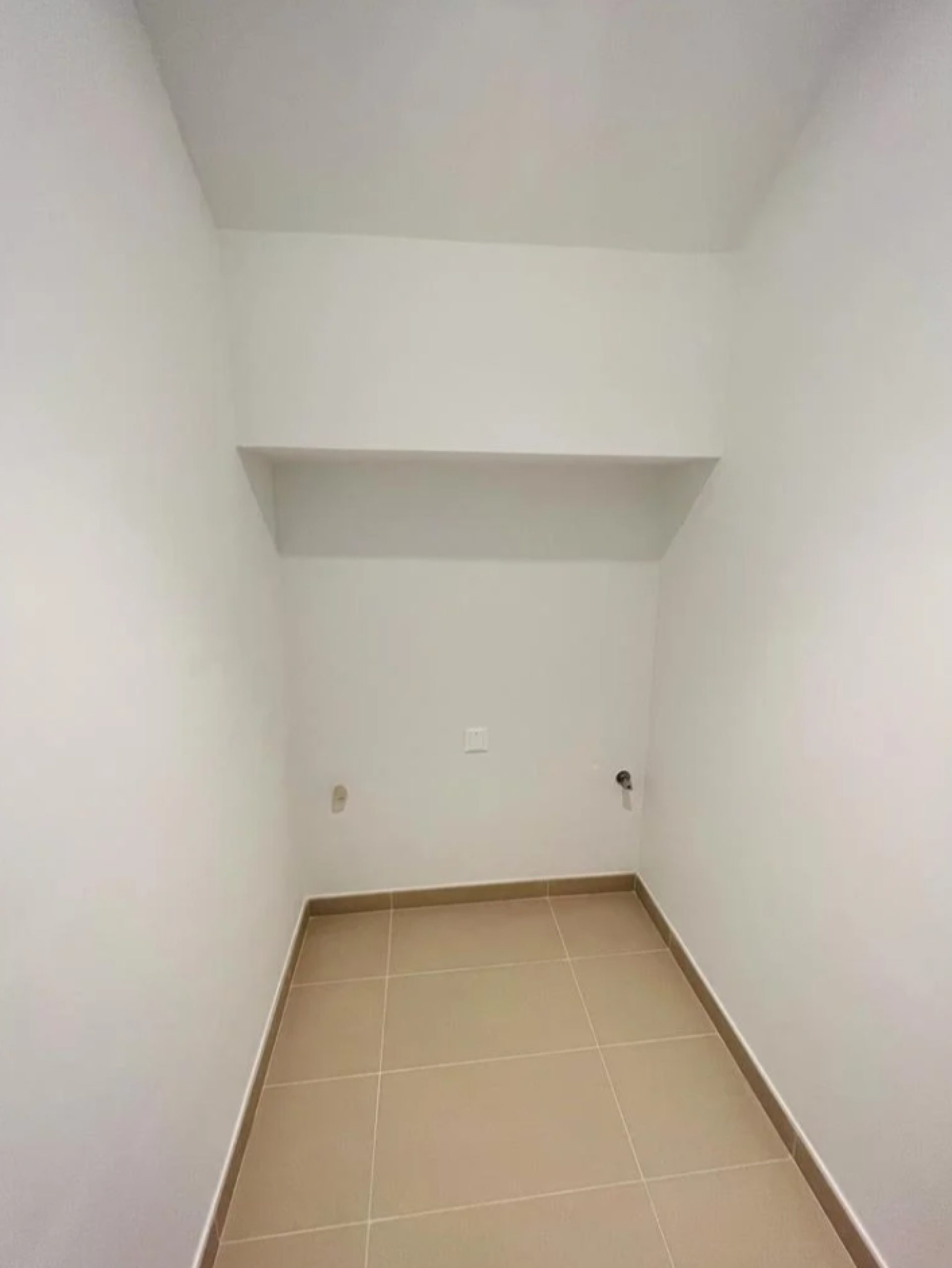 PROCHE DU CLUBHOUSE | NON MEUBLÉ | DISPONIBLE Pavillon