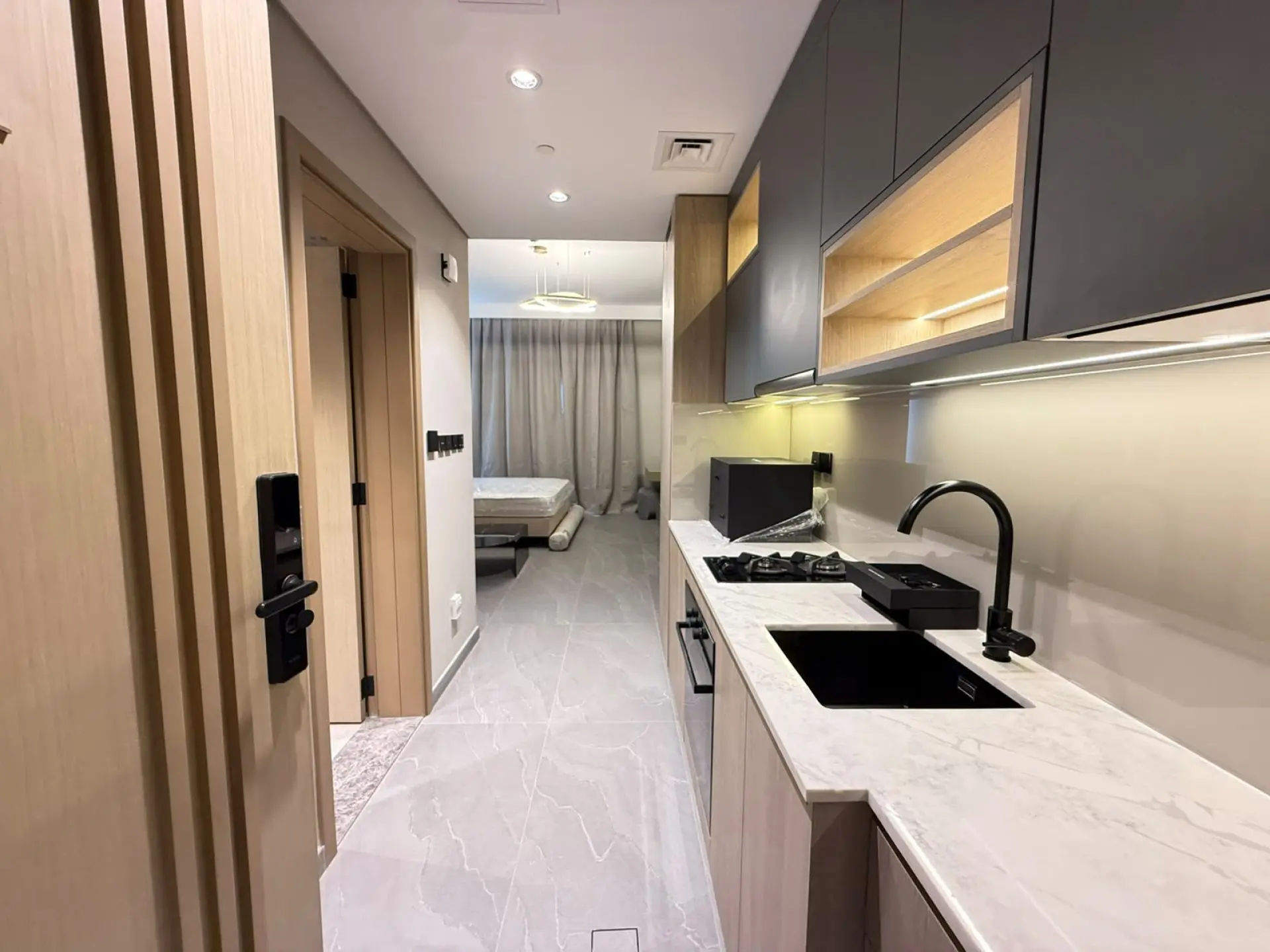 138403-whatsapp-image-2026-06-09-at-130930-2 PRIME EMPLACEMENT JVC | STUDIO MEUBLÉ MODERNE | HAUT RENDEMENT LOCATIF – Appartement Dubai (6/7)