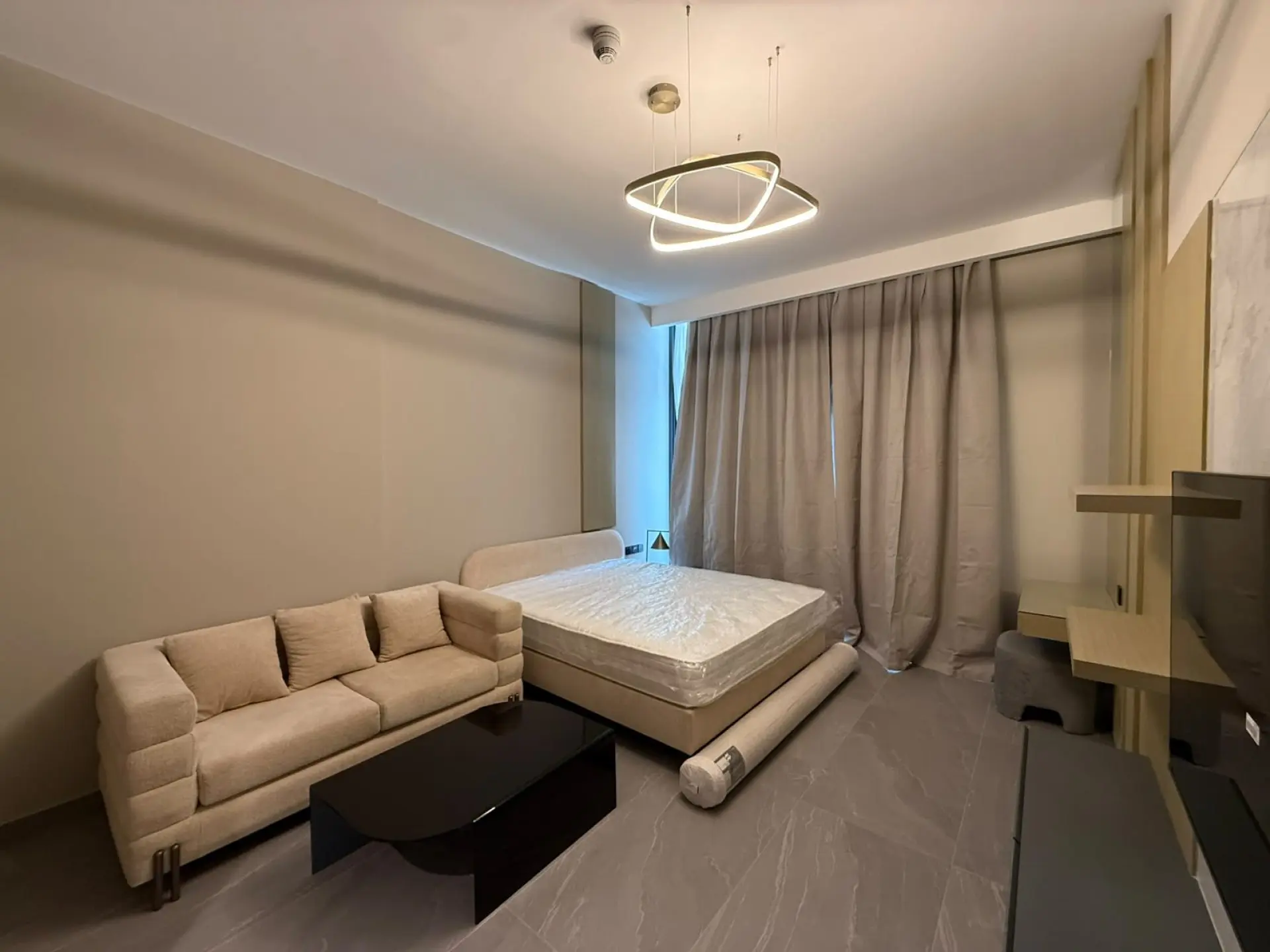 138407-whatsapp-image-2026-06-09-at-130931 PRIME EMPLACEMENT JVC | STUDIO MEUBLÉ MODERNE | HAUT RENDEMENT LOCATIF – Appartement Dubai (3/7)