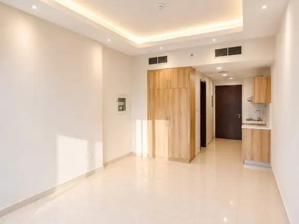 VUE PARTIELLE SUR LE CANAL | STUDIO MODERNE | AGENCEMENT EFFICACE – Appartement Dubai (1/11)
